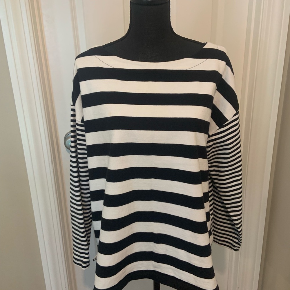 Black and white striped Banana Republic top